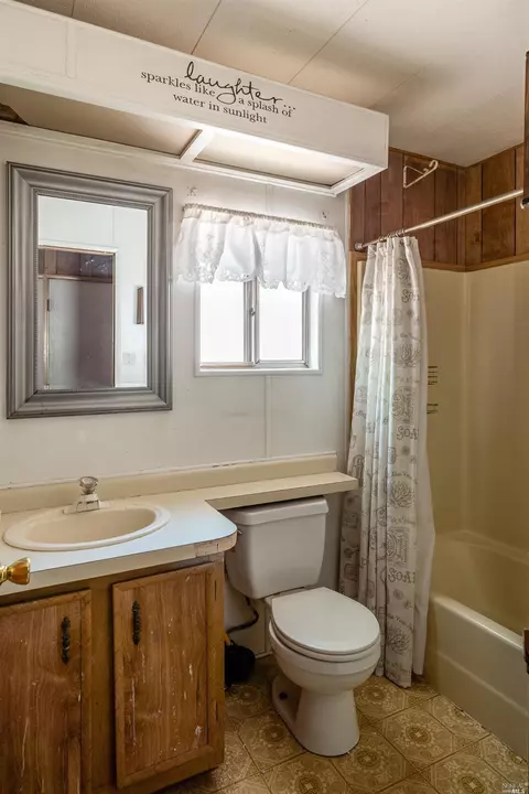 917 N Oak St, Ukiah, CA 95482 photo 17