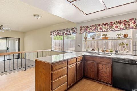 167 Prestwick Ct, Vallejo, CA 94591 photo 14