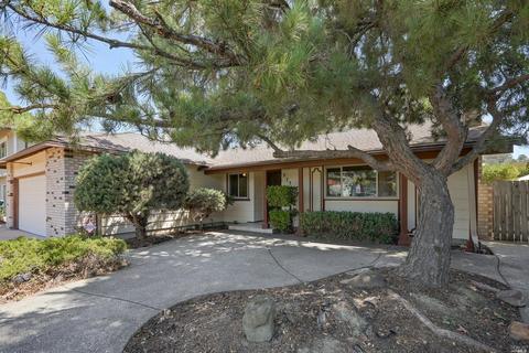 373 Timber Dr, Vacaville, CA 95688 photo 4