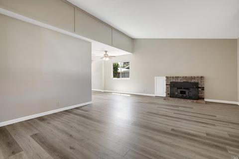 373 Timber Dr, Vacaville, CA 95688 photo 5