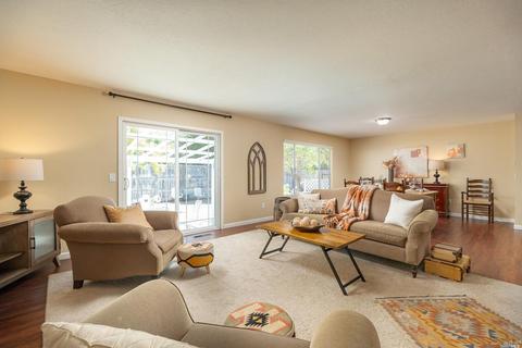 463 Harper Ct, Windsor, CA 95492 photo 9
