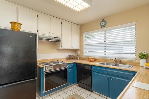 463 Harper Ct, Windsor, CA 95492 photo 13