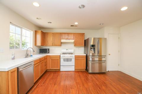 3031 Roadrunner Dr, Fairfield, CA 94533 photo 17
