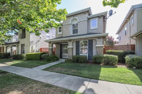 3031 Roadrunner Dr, Fairfield, CA 94533 photo 1