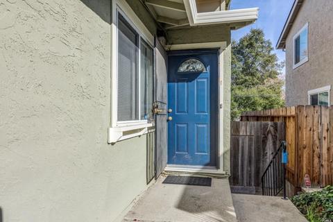 84 Calhoun St, Vallejo, CA 94590 photo 3