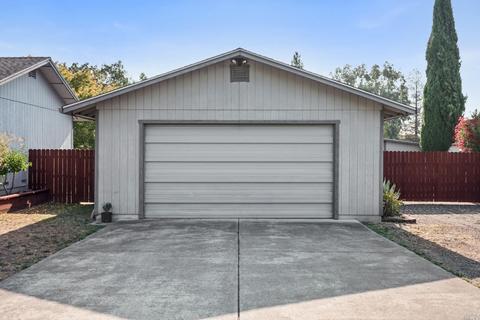 9844 Keith Ct, Windsor, CA 95492 photo 3