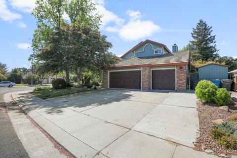 1495 Ferrero Dr, Dixon, CA 95620 photo 4