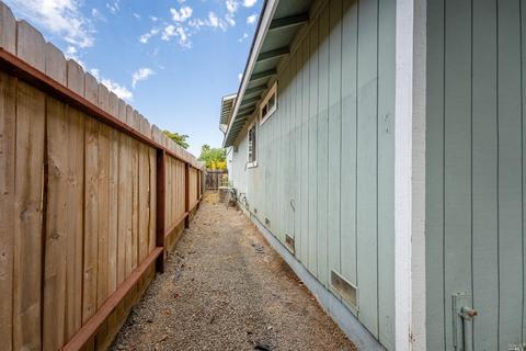 521 Capps Ln, Ukiah, CA 95482 photo 21