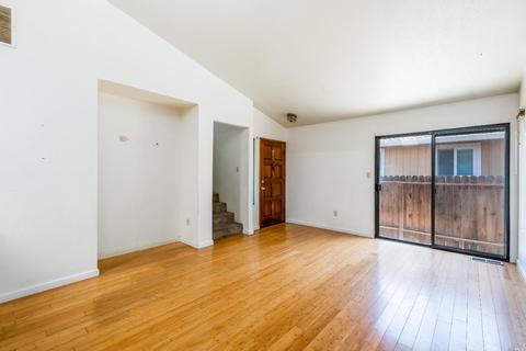521 Capps Ln, Ukiah, CA 95482 photo 8