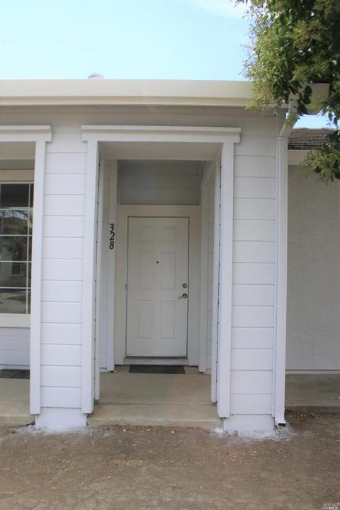 328 Vazquez Ct, Dixon, CA 95620 photo 9