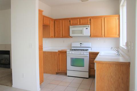 328 Vazquez Ct, Dixon, CA 95620 photo 17