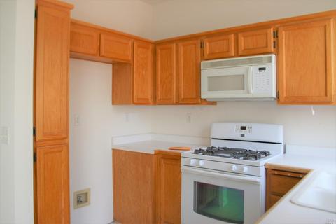 328 Vazquez Ct, Dixon, CA 95620 photo 18