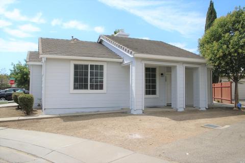 328 Vazquez Ct, Dixon, CA 95620 photo 1