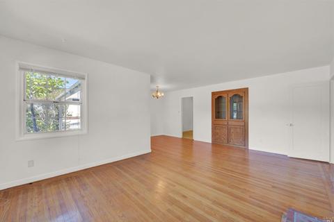517 Del Mar Ave, Vallejo, CA 94589 photo 9