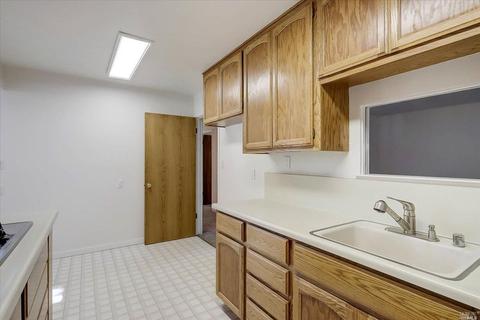 1203 Lassen St, Vallejo, CA 94591 photo 20