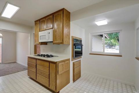 1203 Lassen St, Vallejo, CA 94591 photo 26
