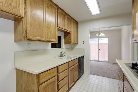 1203 Lassen St, Vallejo, CA 94591 photo 21