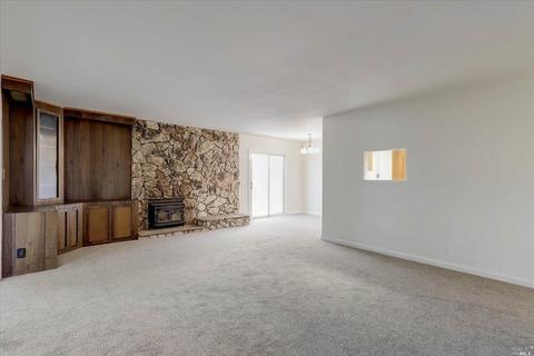 1203 Lassen St, Vallejo, CA 94591 photo 8