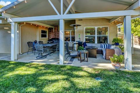 112 Salinas Dr, Vacaville, CA 95688 photo 52