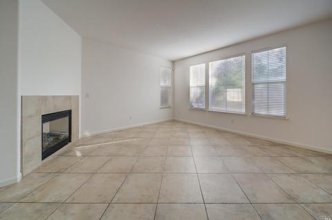 650 Peridot Pl, Fairfield, CA 94534 photo 9