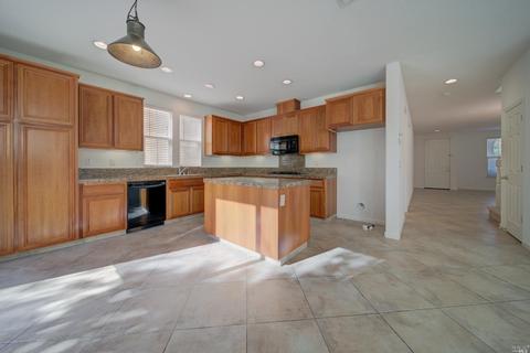 650 Peridot Pl, Fairfield, CA 94534 photo 11