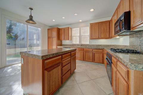 650 Peridot Pl, Fairfield, CA 94534 photo 2