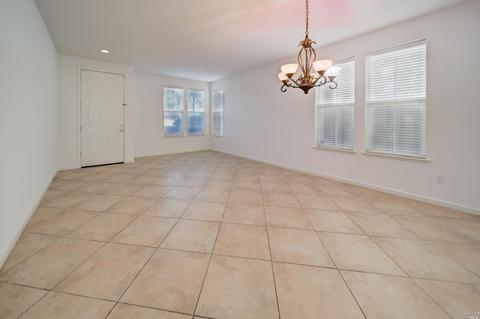 650 Peridot Pl, Fairfield, CA 94534 photo 6