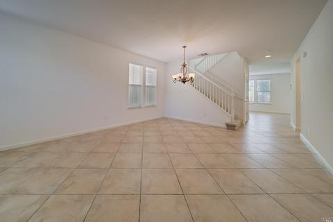 650 Peridot Pl, Fairfield, CA 94534 photo 5