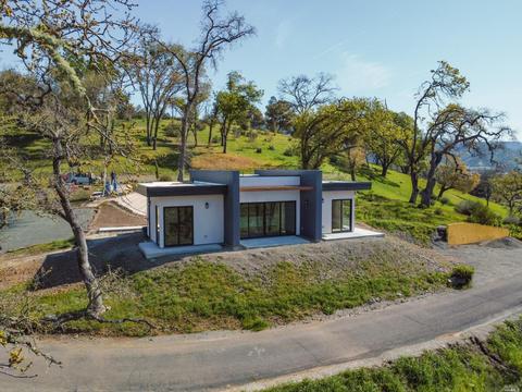 1108 Bennett Ln, Calistoga, CA 94515
