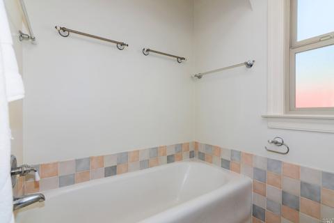 37 Hawthorne Pl, Vallejo, CA 94590 photo 19