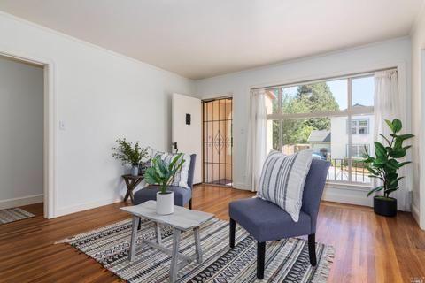 37 Hawthorne Pl, Vallejo, CA 94590 photo 5