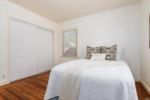 37 Hawthorne Pl, Vallejo, CA 94590 photo 16