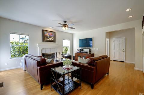 1068 Elsbree Ln, Windsor, CA 95492 photo 17