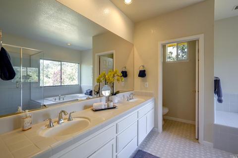 1068 Elsbree Ln, Windsor, CA 95492 photo 29