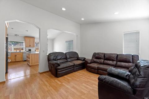 946 Foothill Dr, Windsor, CA 95492 photo 6