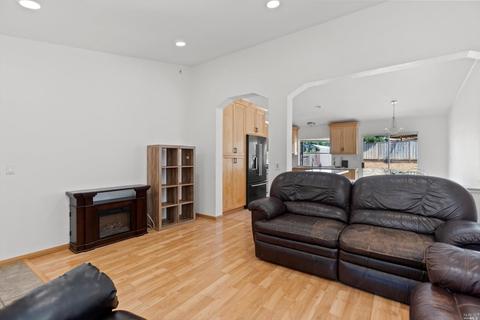 946 Foothill Dr, Windsor, CA 95492 photo 7