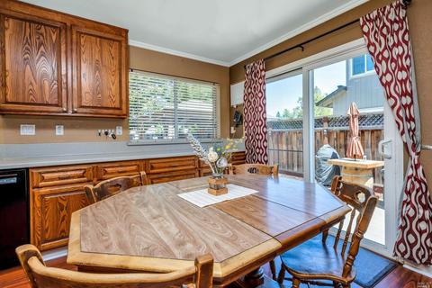 9140 Piccadilly Cir, Windsor, CA 95492 photo 9