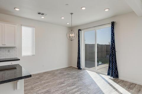 2385 Sheldon Dr, Fairfield, CA 94533 photo 8