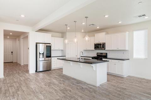2385 Sheldon Dr, Fairfield, CA 94533 photo 4