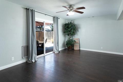 550 W H St, Dixon, CA 95620 photo 14