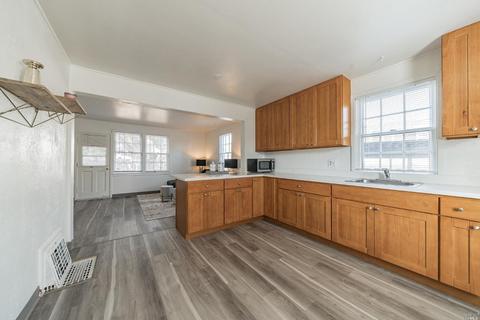 69 Werden St, Vallejo, CA 94590 photo 4