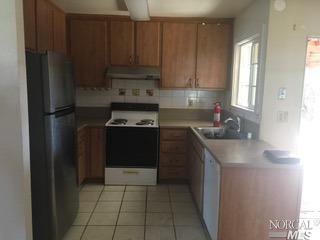182 Candy Dr, Vallejo, CA 94589 photo 3