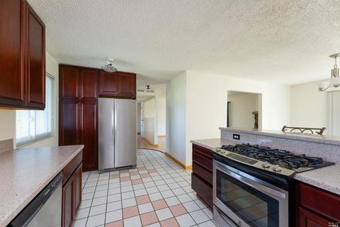 440 Washo Dr, Ukiah, CA 95482 photo 5