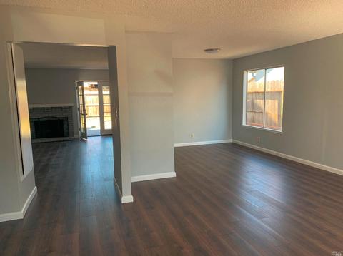 150 Candy Dr, Vallejo, CA 94589 photo 4