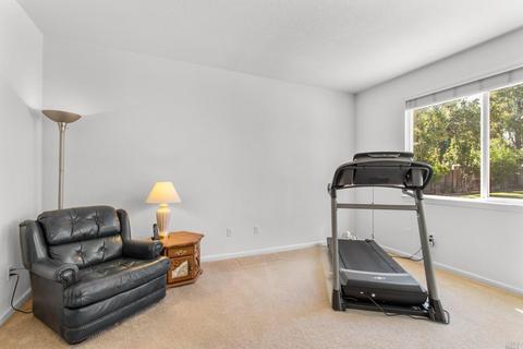 688 Ruby Dr, Vacaville, CA 95687 photo 31