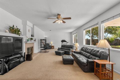 688 Ruby Dr, Vacaville, CA 95687 photo 30