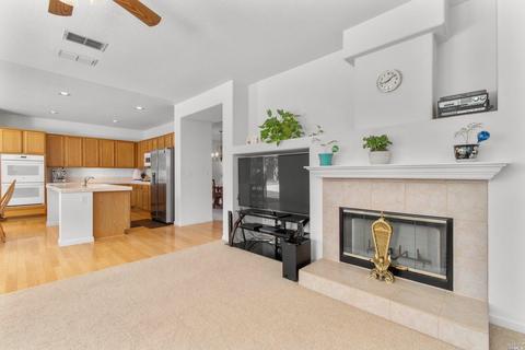 688 Ruby Dr, Vacaville, CA 95687 photo 27