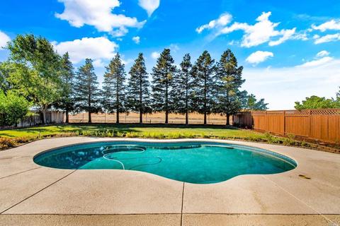 688 Ruby Dr, Vacaville, CA 95687 photo 88