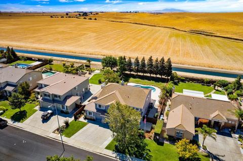 688 Ruby Dr, Vacaville, CA 95687 photo 6