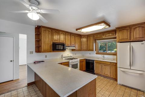 3700 Willis Dr, Napa, CA 94558 photo 10